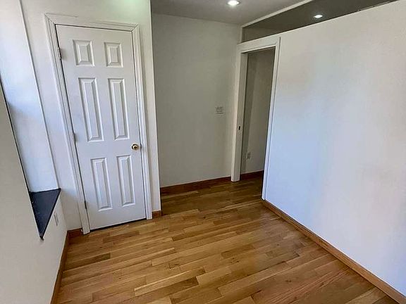 2nd image of 9 Eldridge St APT 5