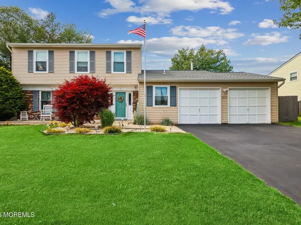 7 Stowe Lane, Howell, NJ 07731