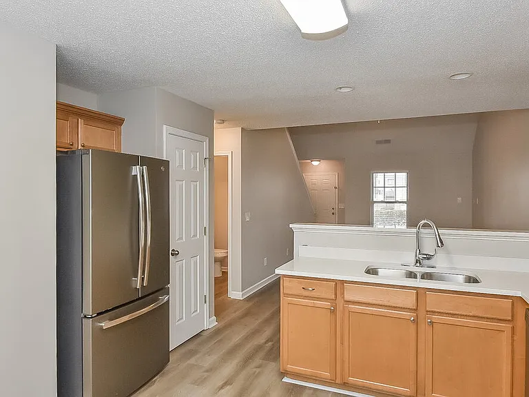 214 Ben Ln — Photo 6