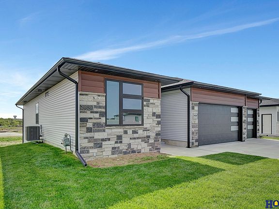 3rd image of 9414 Dalton Dr