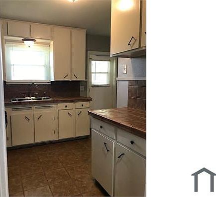 2nd image of 4733 Willowbrook Dr