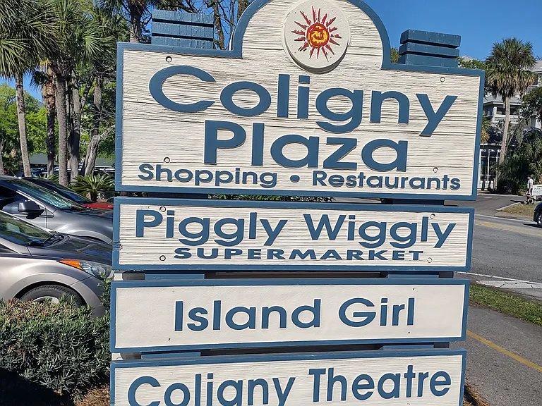 Shopping & Restaurants