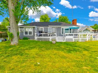 8941 & 8943 Lakeshore Rd, Lexington, MI 48450