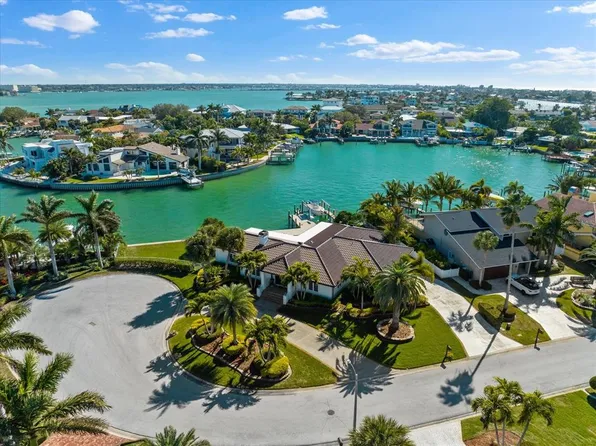 3125 Tiffany Dr, Belleair Beach, FL 33786