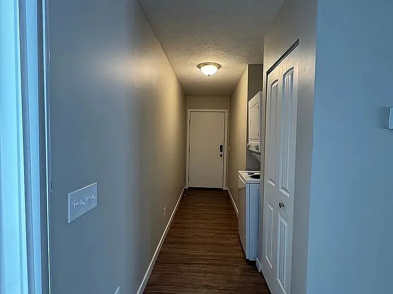5085 Liberty Dr — Photo 12