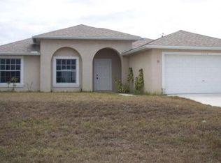 1717 NE 16th Pl, Cape Coral, FL 33909