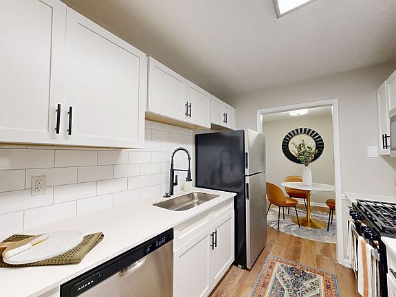 Newly Renovated Kitchen with Quartz Countertops