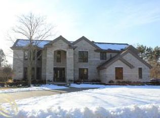 4572 Ranch Ln, Bloomfield Hills, MI 48302