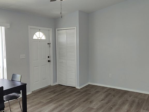 3rd image of 5032 Chiquita Blvd S #202
