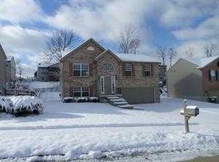 2021 Penny Ln, Hebron, KY 41048