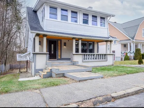 15 Calumet Street, Waterbury, CT 06710