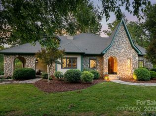 31 Sumner Pl, Asheville, NC 28804