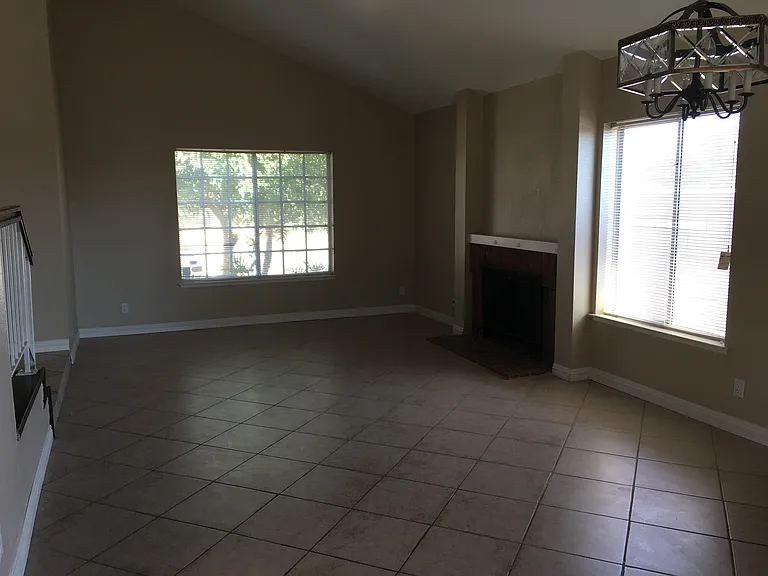12621 Heartleaf St — Photo 6