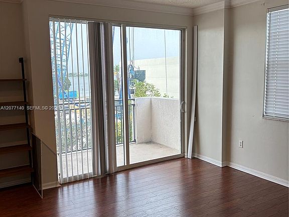 3rd image of 616 Clearwater Park Rd APT 301