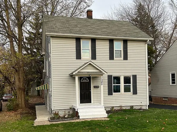 1345 Broadway Ave, Bedford, OH 44146