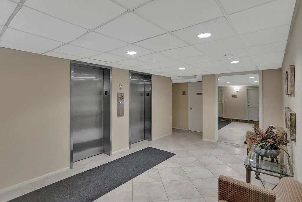 2 bed, 1100 sqft, $3,000 — Photo 4