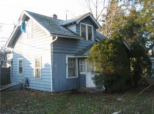 101 Chimayo Rd, Rochester, NY 14617