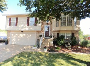 2400 Lombard Ln, Imperial, MO 63052