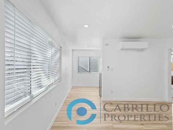 5th image of 4669 34th St Unit 1