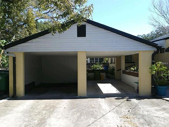 3rd image of 1202 E Crenshaw St