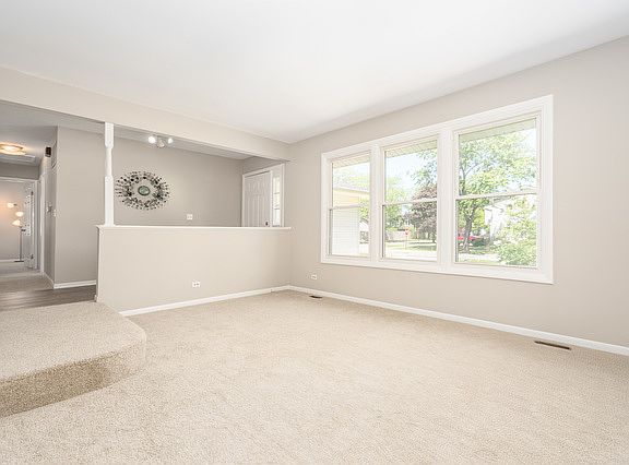 4th image of 149 Flagstaff Dr
