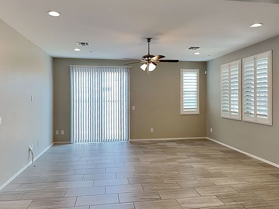 4th image of 157 N 56th Pl
