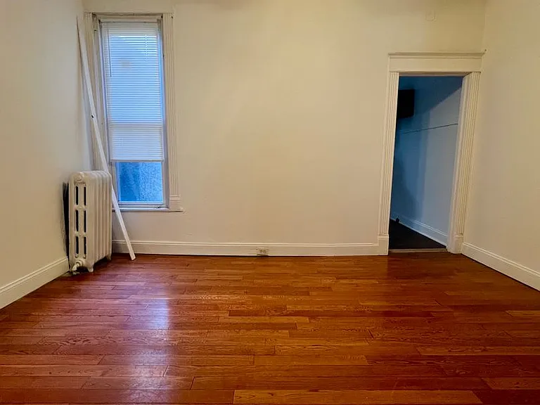 3253 N Dover St — Photo 6