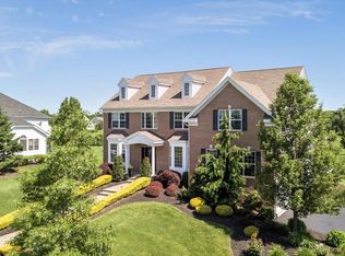 9 Waverly Dr, Columbus, NJ 08022