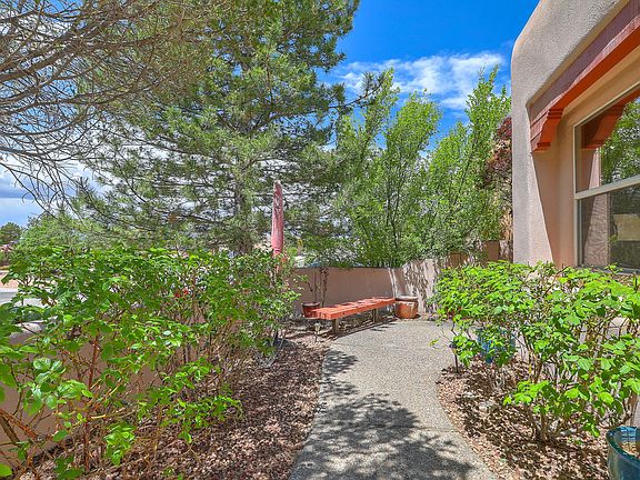 4th image of 6200 Abiquiu Pl NE