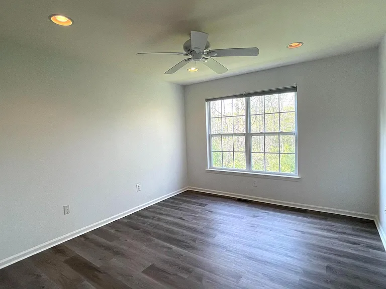 5905 Baltimore Dr — Photo 19