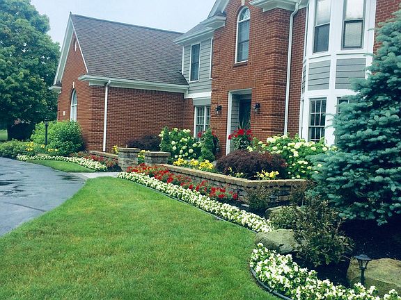 2nd image of 16124 Maplewood Ct #91