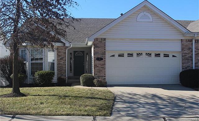 1st image of 6 N Trumbull Cir