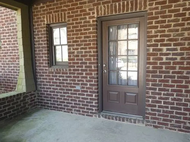 1543 Inverness Cove Ln — Photo 2