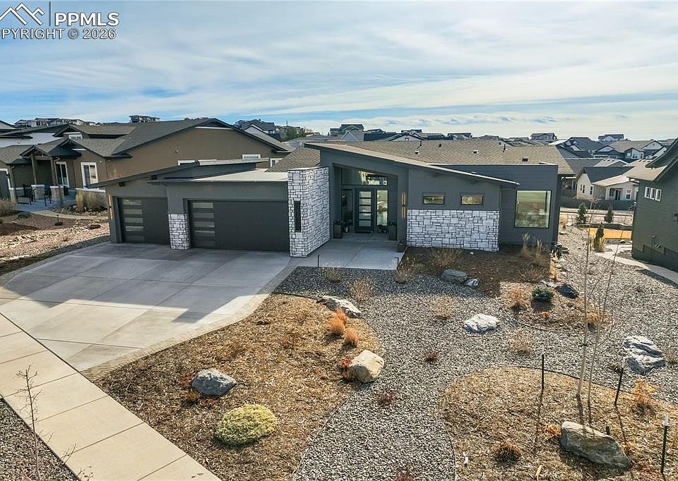 1st image of 1031 Native Dancer Ter