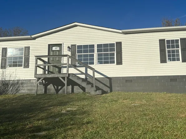 7106 Highway 490, East Bernstadt, KY 40729