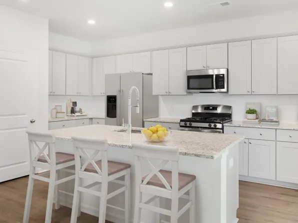 130 Willowbranch Way, Savannah, GA 31302