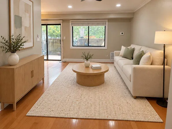 (undisclosed Address), Alexandria, VA 22306