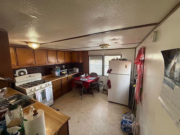 4th image of 2501 Tilton Rd