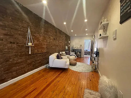 15 Stanton St #4B Photo 1