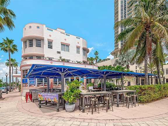 2nd image of 7300 Ocean Ter APT 313