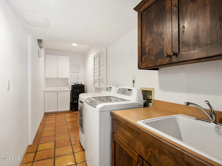 6561 N Avenida De Posada — Photo 37