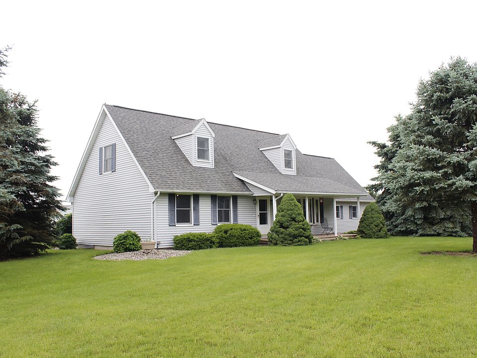 1st image of 7953 W U Ave