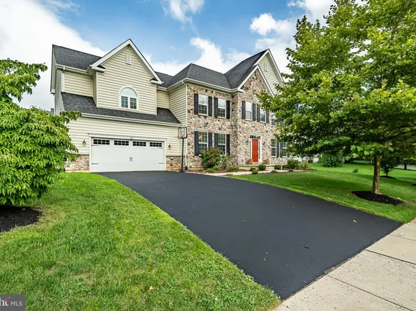 317 Wagon Wheel Ln, Hockessin, DE 19707