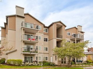 600 NW Lost Springs Ter UNIT 402, Portland, OR 97229
