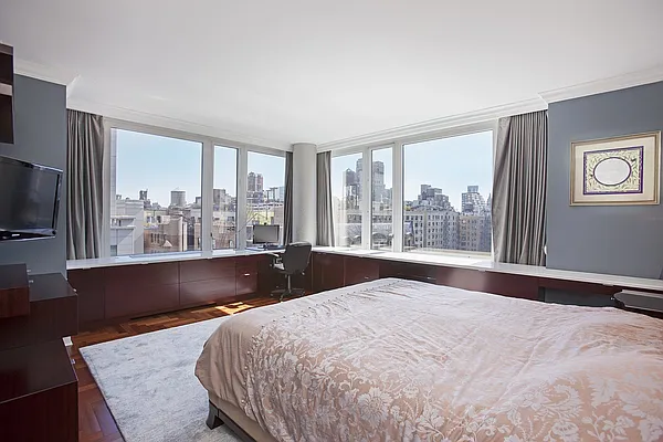 Sold by BLU Real Estate | media 6