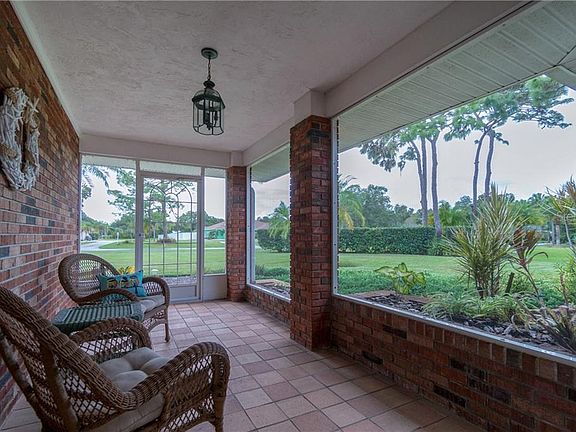 3rd image of 1817 Whispering Pines Cir