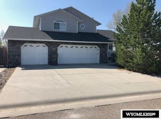 209 Camellia Cir, Rock Springs, WY 82901