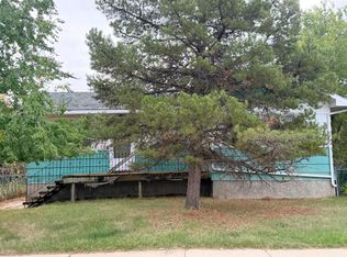714 W 2nd St SW, Drumheller, AB T0J0Y6