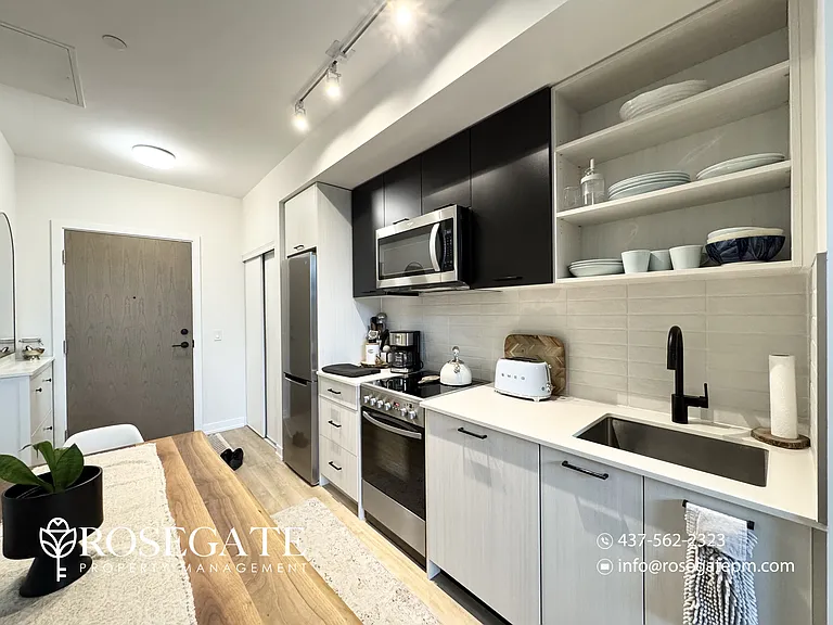 2300 Saint Clair Ave W #116 — Photo 3