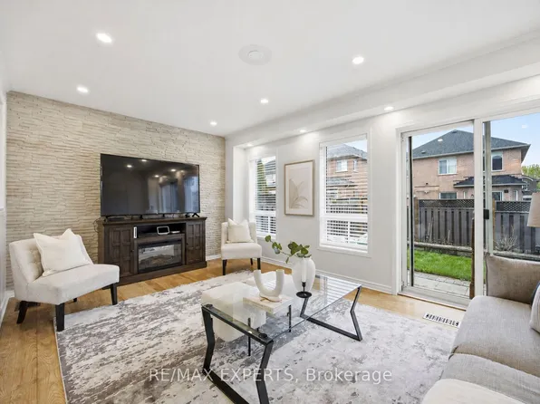 40 Dills Cres, Milton, ON L9T 5P2